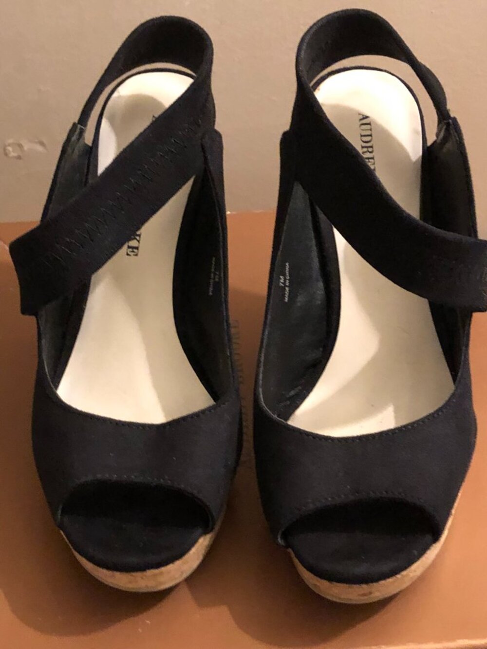 Audrey Brooke Kate Black Cork Wedge Sandals Peep Toe 7M - Picture 2 of 8